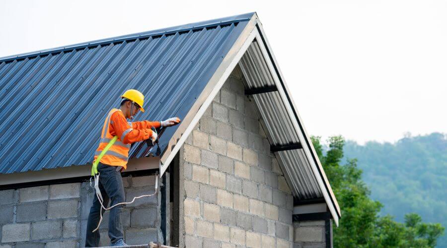 Professional metal roof installation in Algonac, MI